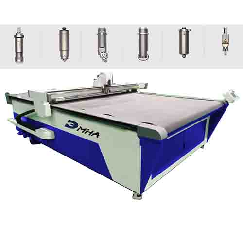 Automatic PU Leather Cutting Machine With Feeding Table CNC Oscillating Knife Cutting Machine Cutter For Cut Artificial Leather