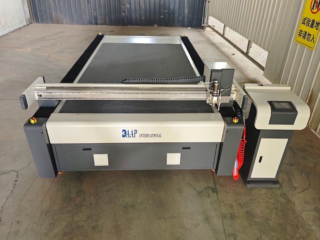 customized-knife-cutting-machine-shipping-to-new-zealand