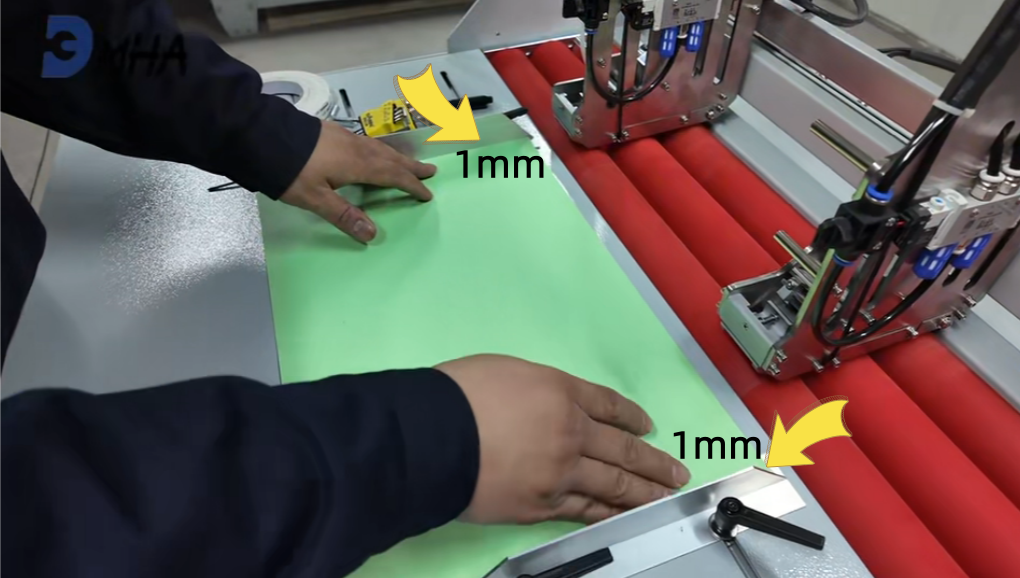 Mastering Paper Feeding on a Semi-Automatic Taping Machine: A 2-Step Guide Mastering Paper Feeding on a Semi-Automatic Taping Machine: A 2-Step Guide