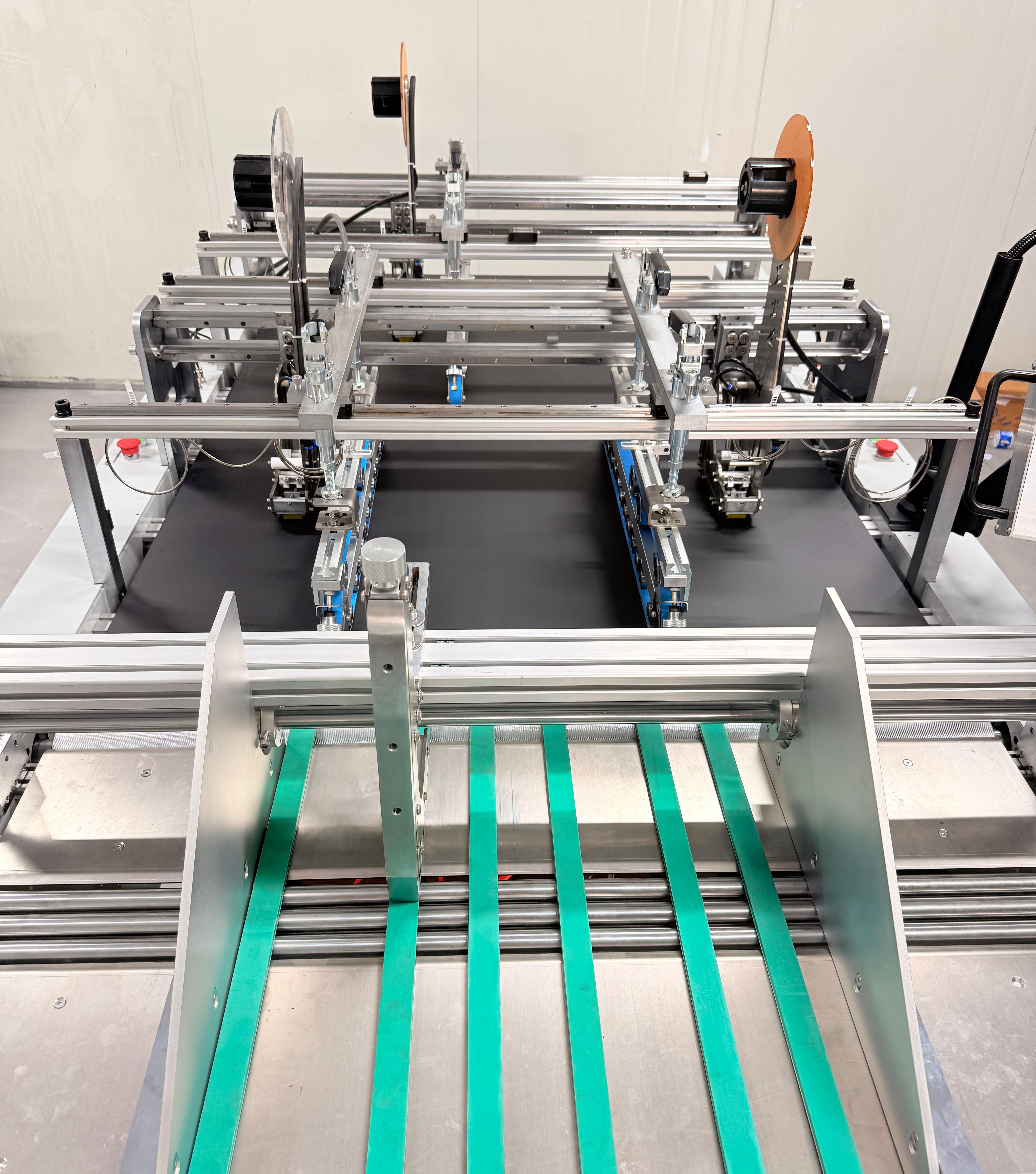 DMHA-A800 Automatic Tape Applying Machine